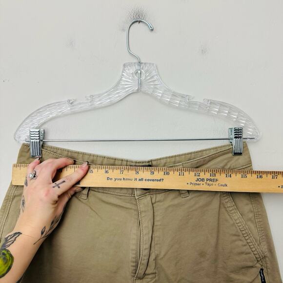 O’niell Tan Bermuda Shorts Standard Fit Men’s Size 31 - Picture 2 of 8